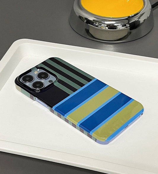 幾何学模様のスマホケース