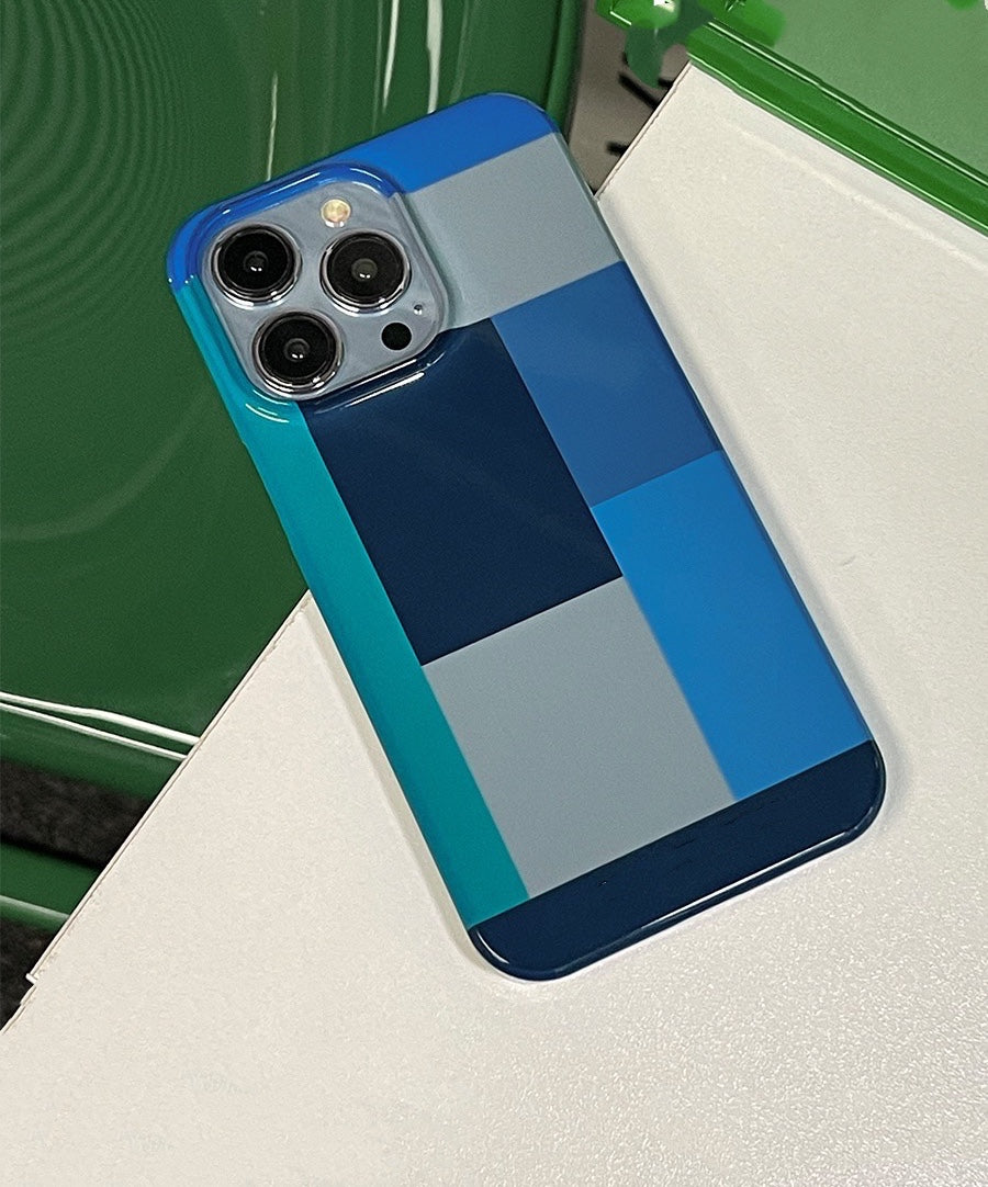 幾何学模様のスマホケース