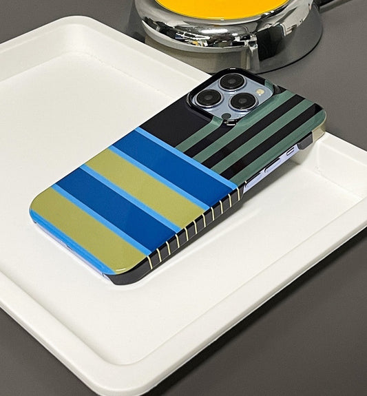 幾何学模様のスマホケース