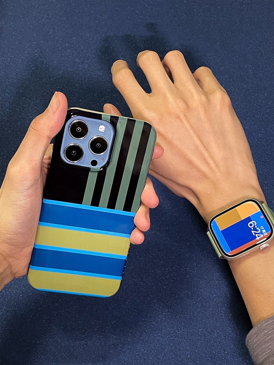 幾何学模様のスマホケース