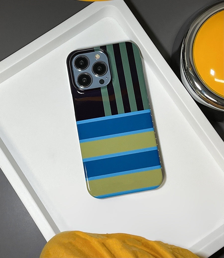 幾何学模様のスマホケース